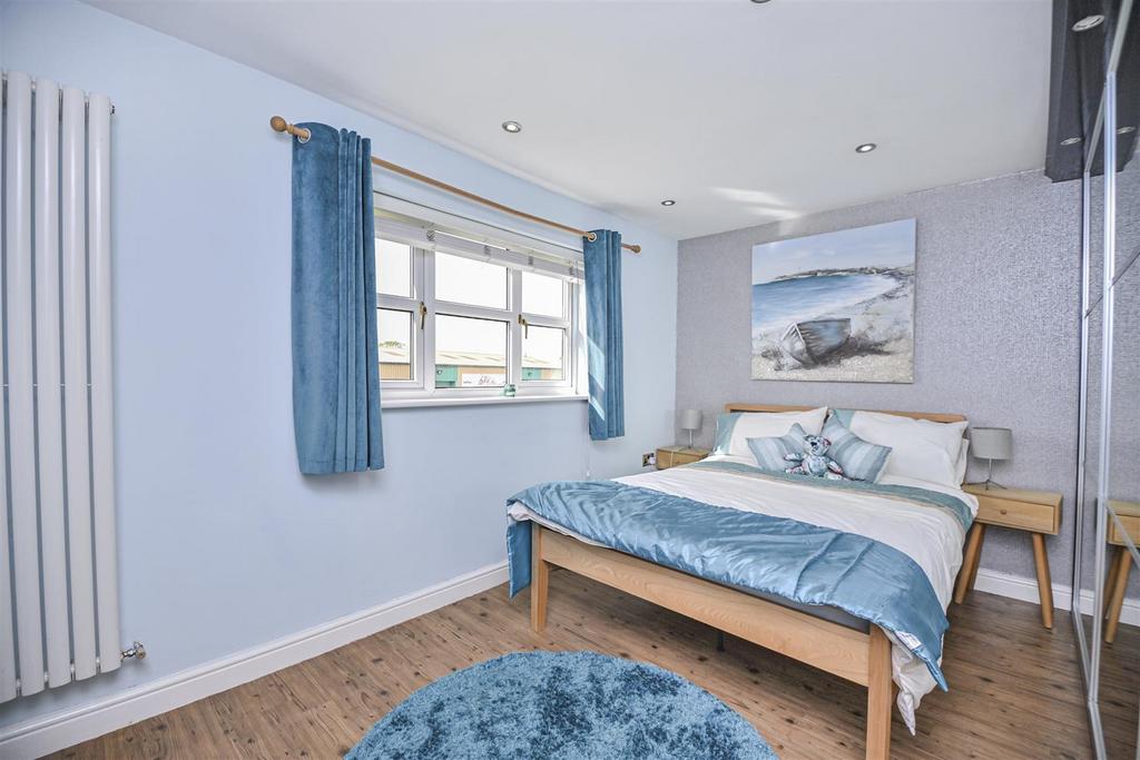 2 St Mary's Court Bedroom 3 (1).jpg