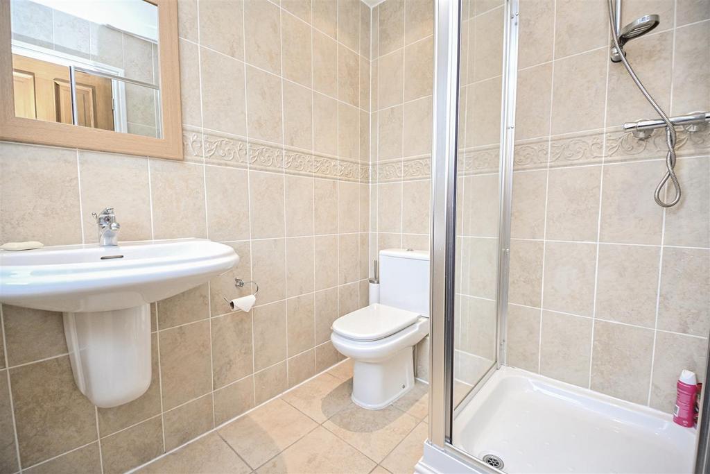2 St Mary's Court Bedroom 2 En-Suite.jpg