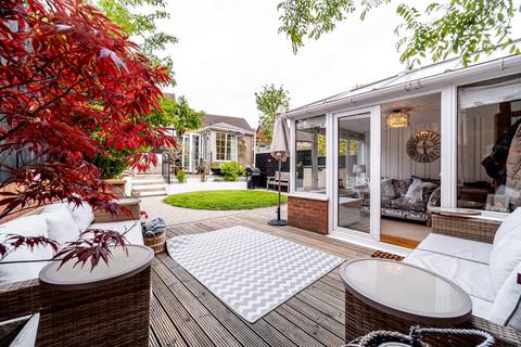 27 Adelaide Drive, Cannock, WS12 2GP
