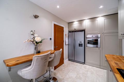 27 Adelaide Drive, Cannock, WS12 2GP