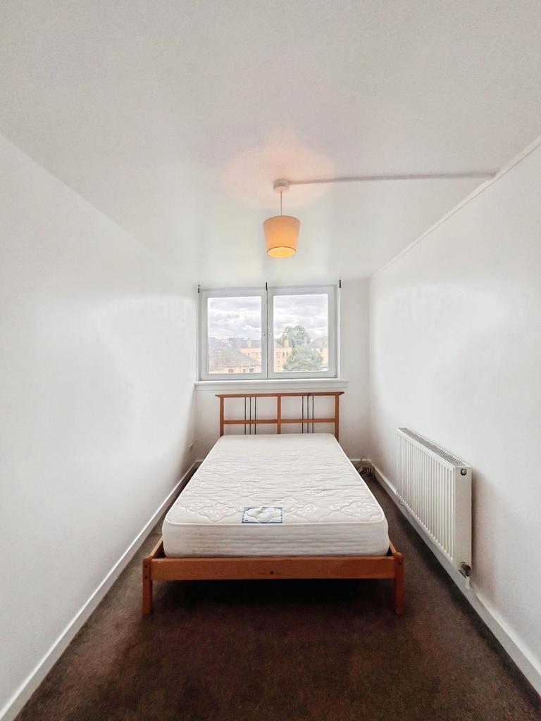 Apartment in Edinburgh, Redbraes, Leith Central - View 3