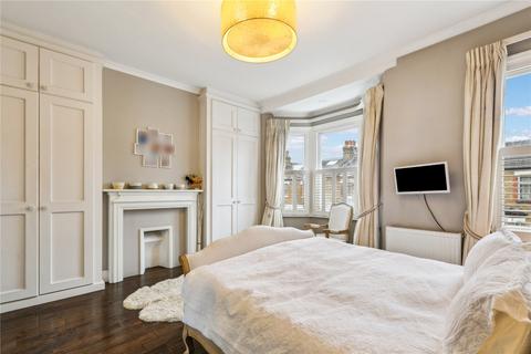 33 Winfrith Road, London, SW18 3BE