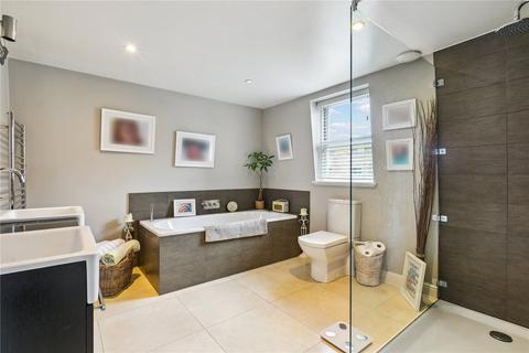 33 Winfrith Road, London, SW18 3BE
