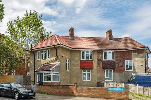 29 King Alfred Avenue, London, SE6 3HT