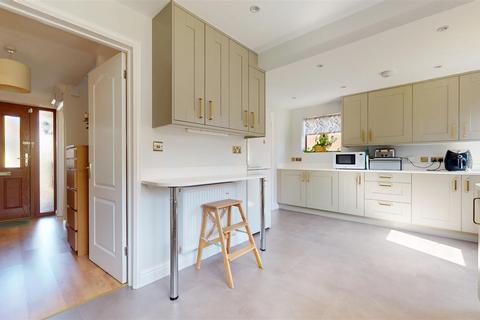 4 bedroom detached house for sale, Crowborough Lane, Kents Hill, Milton Keynes