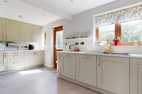 4 bedroom detached house for sale, Crowborough Lane, Kents Hill, Milton Keynes