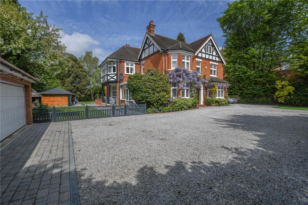 Dukes Ride, Berkshire RG45 6 bed detached house - £2,650,000