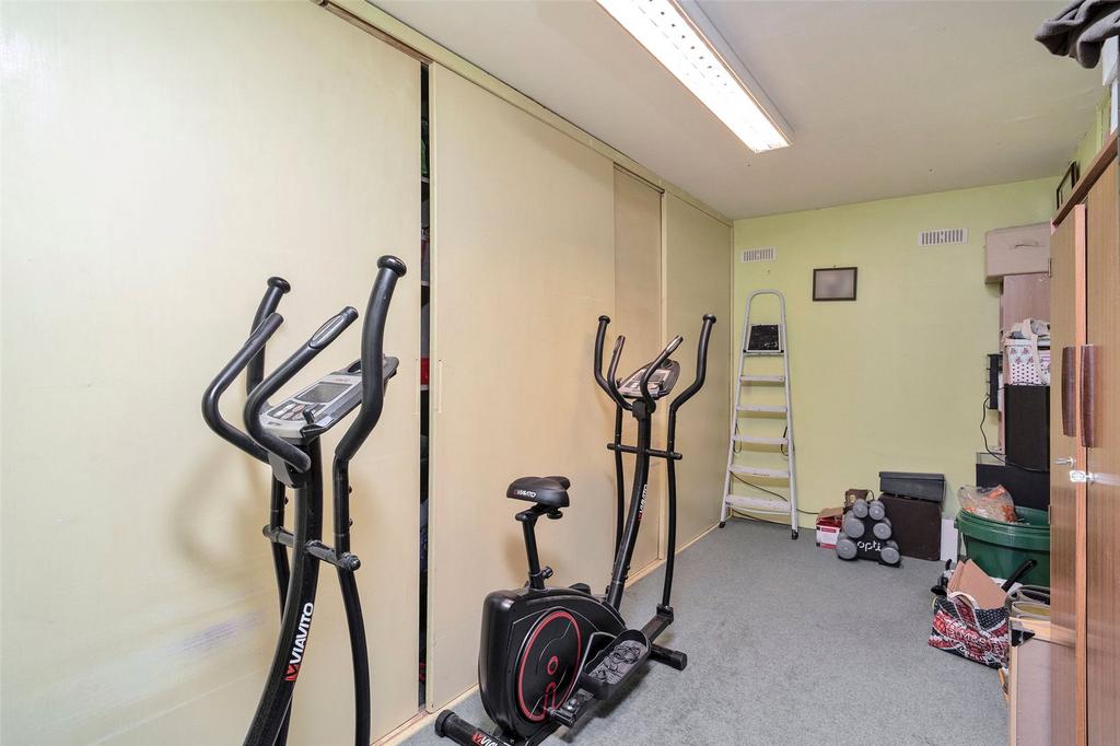 Garage/Store Room