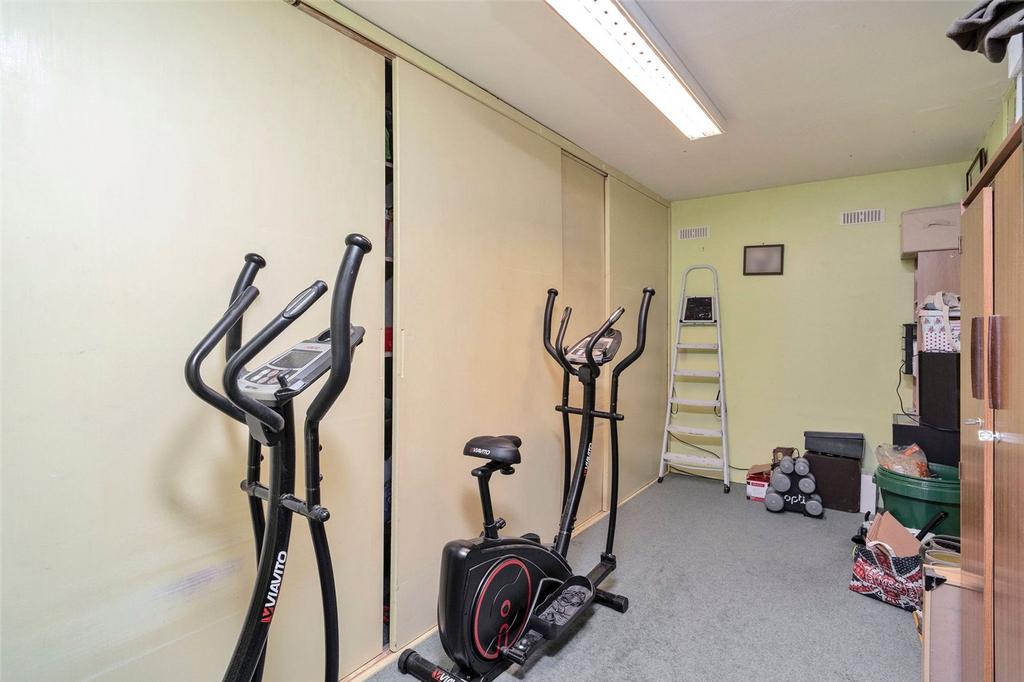 Garage/Store Room