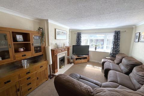 undefined, Birchfield Close, Halesowen B63