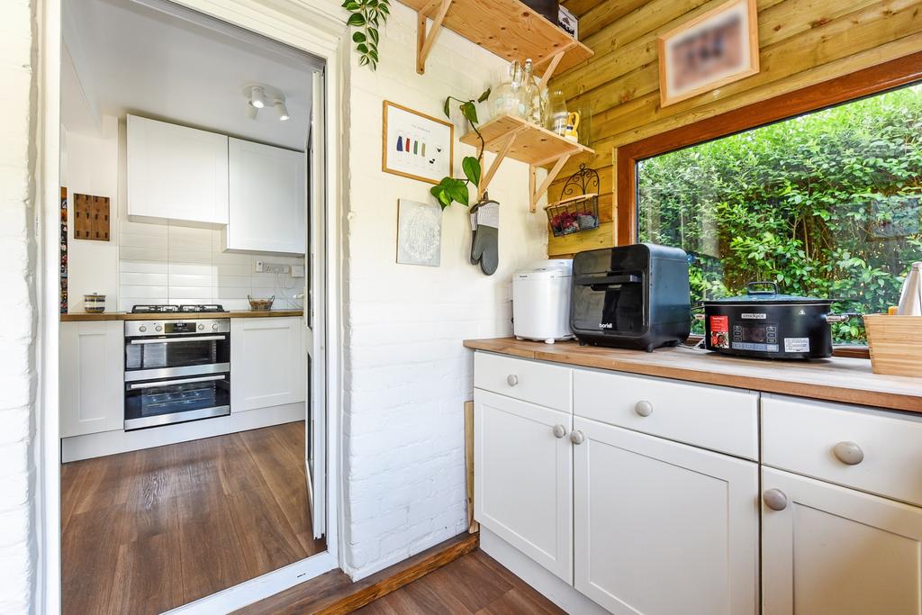 Utility & Kitchen