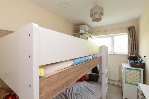 2 bedroom flat for sale, Brookwood House, Horley RH6