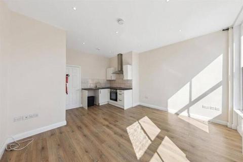 1 bedroom apartment to rent, Parrock Street, Gravesend, Kent, DA12