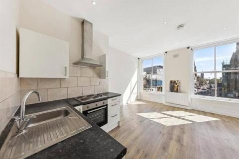 1 bedroom apartment to rent, Parrock Street, Gravesend, Kent, DA12