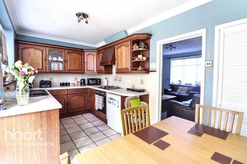 153 Usk Road, Aveley, South Ockendon, RM15 4NT