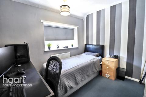 153 Usk Road, Aveley, South Ockendon, RM15 4NT