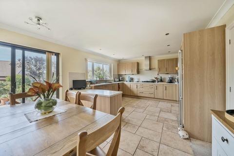 14 Brookfield Drive, Colyton, EX24 6TN