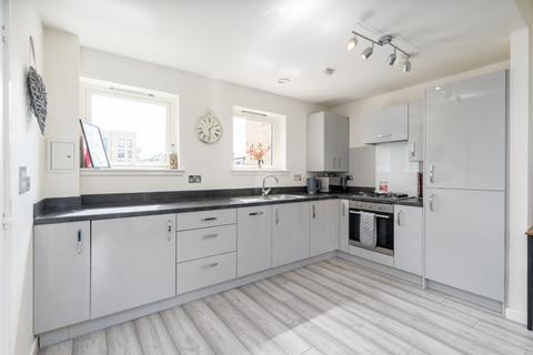 Flat 3, 1 Broomview Path, Edinburgh, EH11 4FH