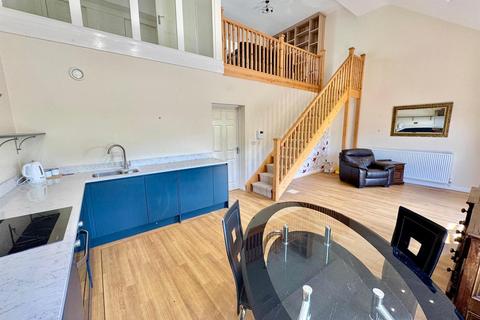 3 bedroom apartment for sale, Bridge Street, Llanrwst