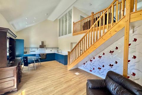 3 bedroom apartment for sale, Bridge Street, Llanrwst