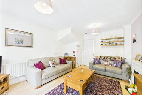 2 bedroom terraced house for sale, Jasmine Road, Romford RM7