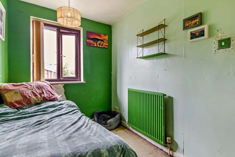 12 Hurlfield Road, Sheffield, S12 2SB