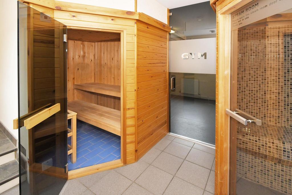 Steam room &amp; sauna