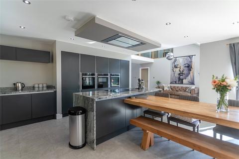 6 bedroom bungalow for sale, Rochdale Road, Shaw OL2