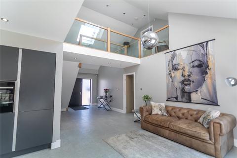 6 bedroom bungalow for sale, Rochdale Road, Shaw OL2