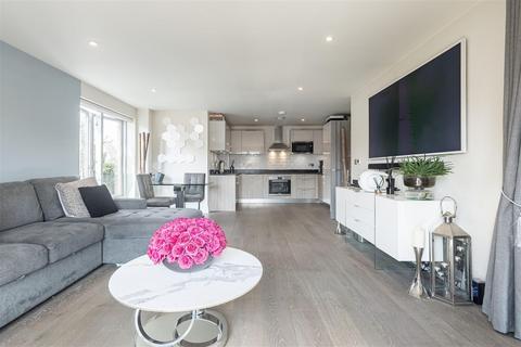 2 bedroom flat for sale, The Old Court House, Star Lane, Epping