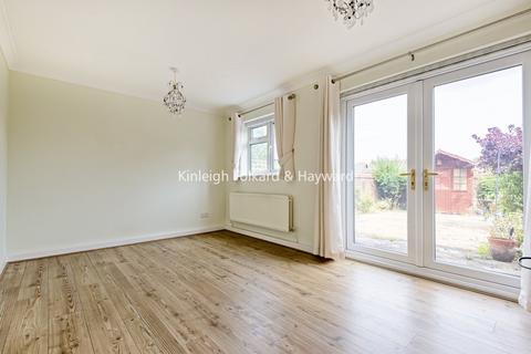 21 Orchard Road, Farnborough, Orpington, BR6 7BP
