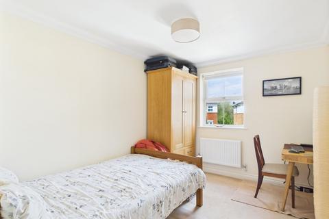 27 Old Mill Place, Wraysbury, Staines-upon-thames, TW19 5LY