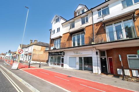 1 bedroom apartment for sale, Flat 2, Lynchford Road, Farnborough , Hampshire, GU14