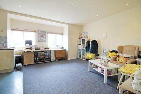 1 bedroom apartment for sale, Flat 2, Lynchford Road, Farnborough , Hampshire, GU14