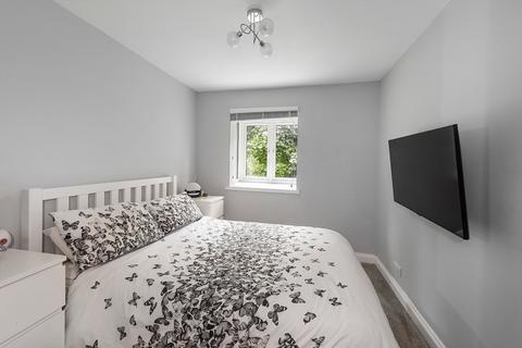 8 Heathlee Road, Dartford, DA1 3PW
