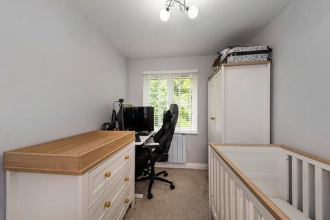 8 Heathlee Road, Dartford, DA1 3PW