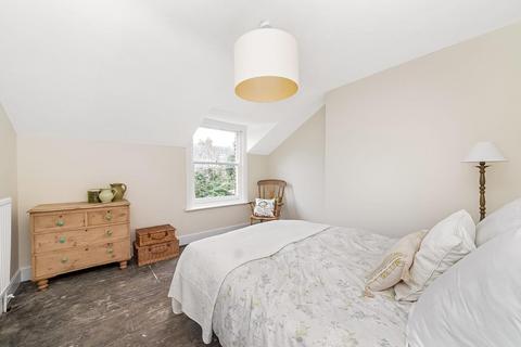 2 bedroom flat for sale, Deerbrook Road, Herne Hill, London, SE24
