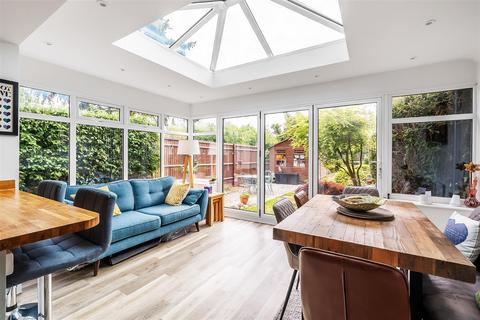 3 bedroom end of terrace house for sale, Eastbourne Road, South Godstone