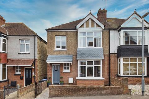 4 bedroom semi-detached house for sale, Belmont Road, Broadstairs, Kent, CT10