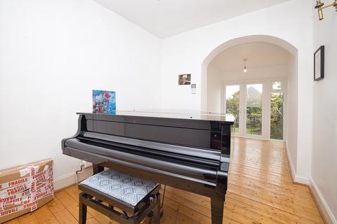10 Belmont Road, Broadstairs, CT10 1LA