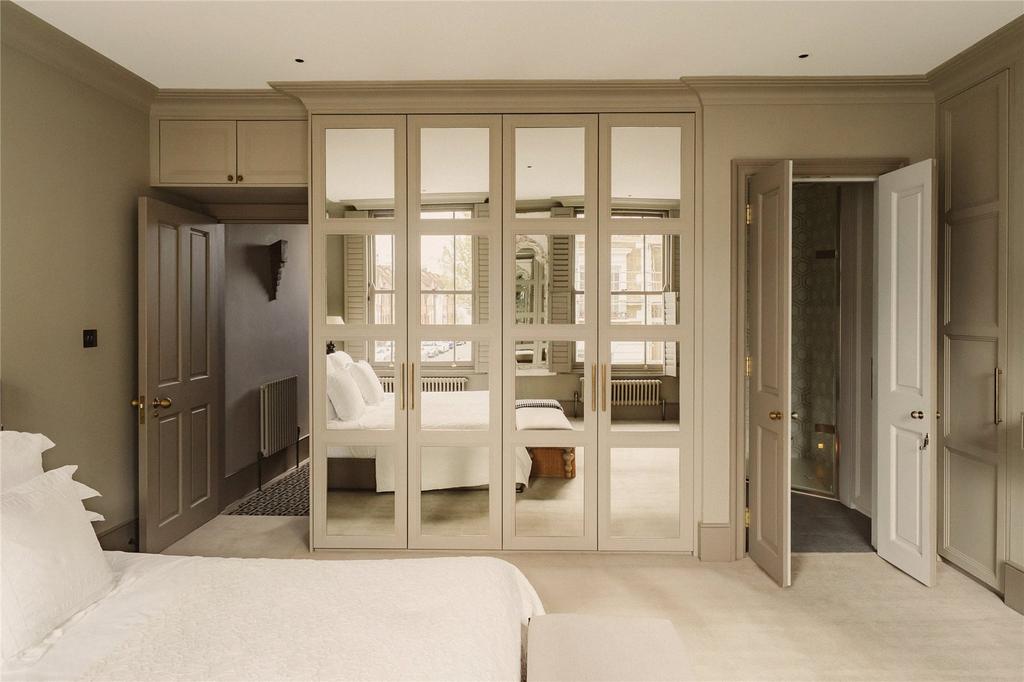 Ensuite