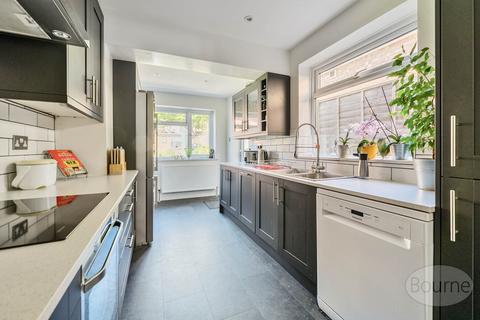 7 Rydes Hill Road, Guildford, GU2 9ST