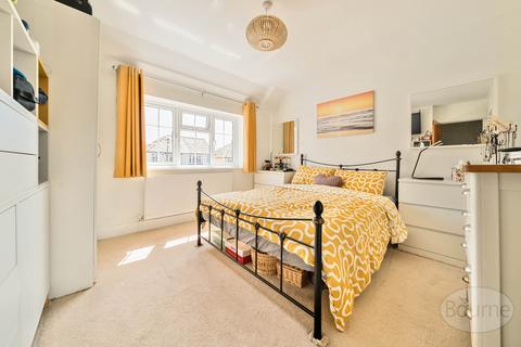 7 Rydes Hill Road, Guildford, GU2 9ST