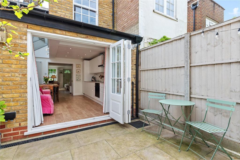 Courtyard Garden