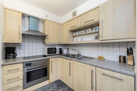 1 bedroom flat to rent, Belvedere Road, London SE1