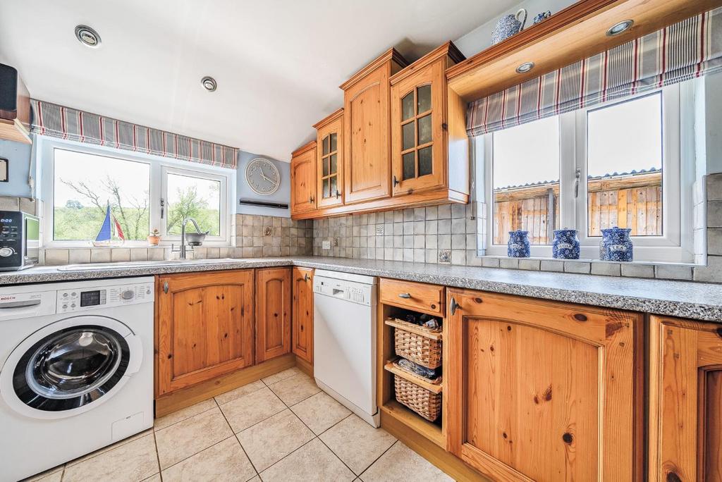 Kitchen corner.jpg