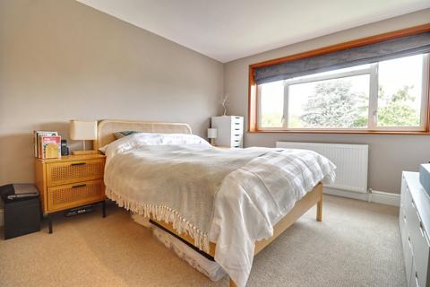 51 Burnside, Sawbridgeworth, CM21 0EP