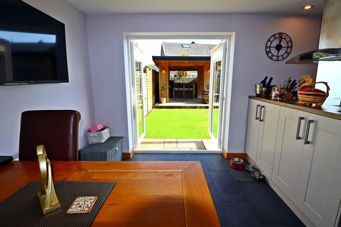 3 Cargill Close, Beddau, Pontypridd, CF38 2RU