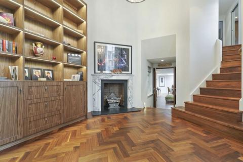 2 bedroom flat for sale, Wimpole Street, London W1G