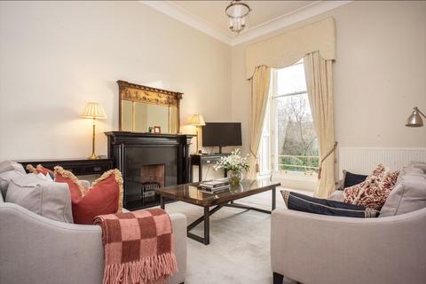 3 bedroom flat to rent, 15, Grosvenor Crescent , Edinburgh, EH12 5EL
